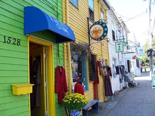 Image: Best Second-hand Clothing Store