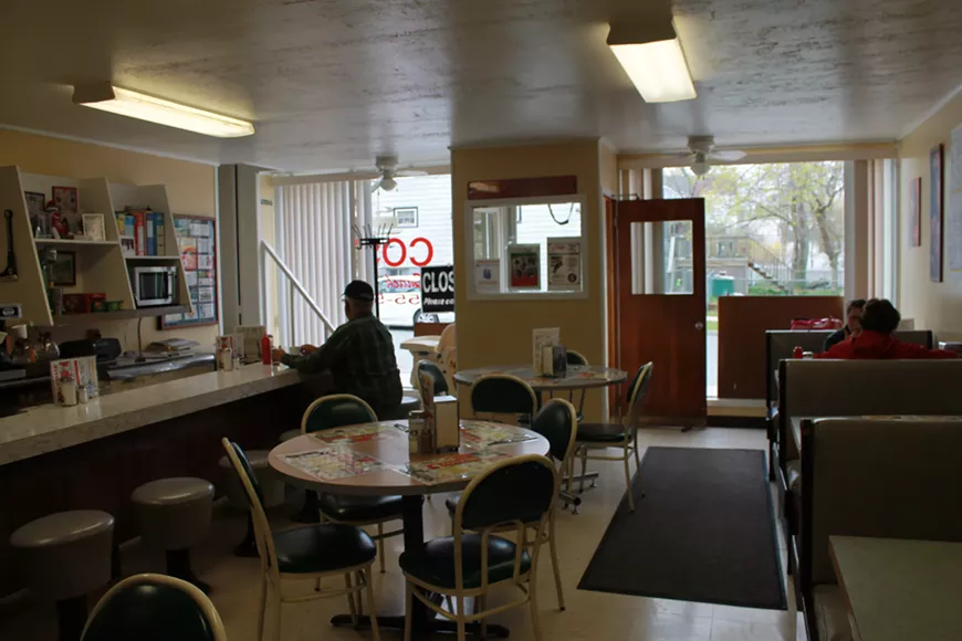 Cosy Snack Bar 6411 Liverpool Street
