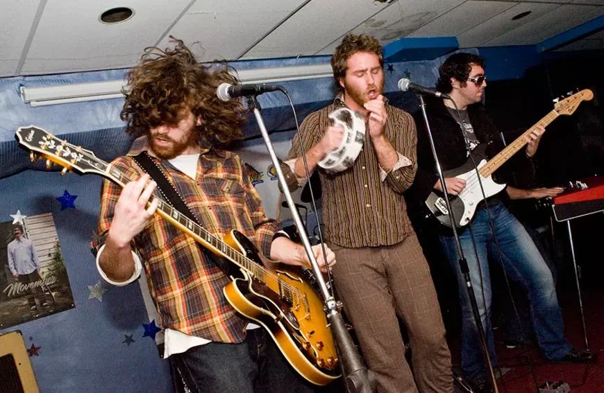 the-baketones-live-at-the-oasis-november-27th-_-1223am.webp