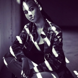 Image: Tunes at Noon: Shay Pitts