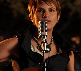Shawn Colvin Plays In the Dead of Winter